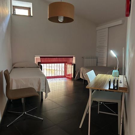 Elegante Appartamento Privato In Palazzo Storico Del XVIII - Pieno Centro Nicosia Esterno foto