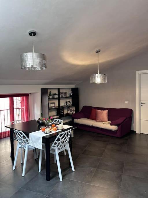 Elegante Appartamento Privato In Palazzo Storico Del XVIII - Pieno Centro Nicosia Esterno foto