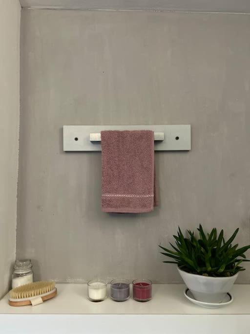 Elegante Appartamento Privato In Palazzo Storico Del XVIII - Pieno Centro Nicosia Esterno foto
