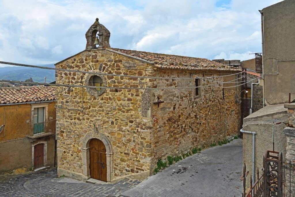 Elegante Appartamento Privato In Palazzo Storico Del XVIII - Pieno Centro Nicosia Esterno foto