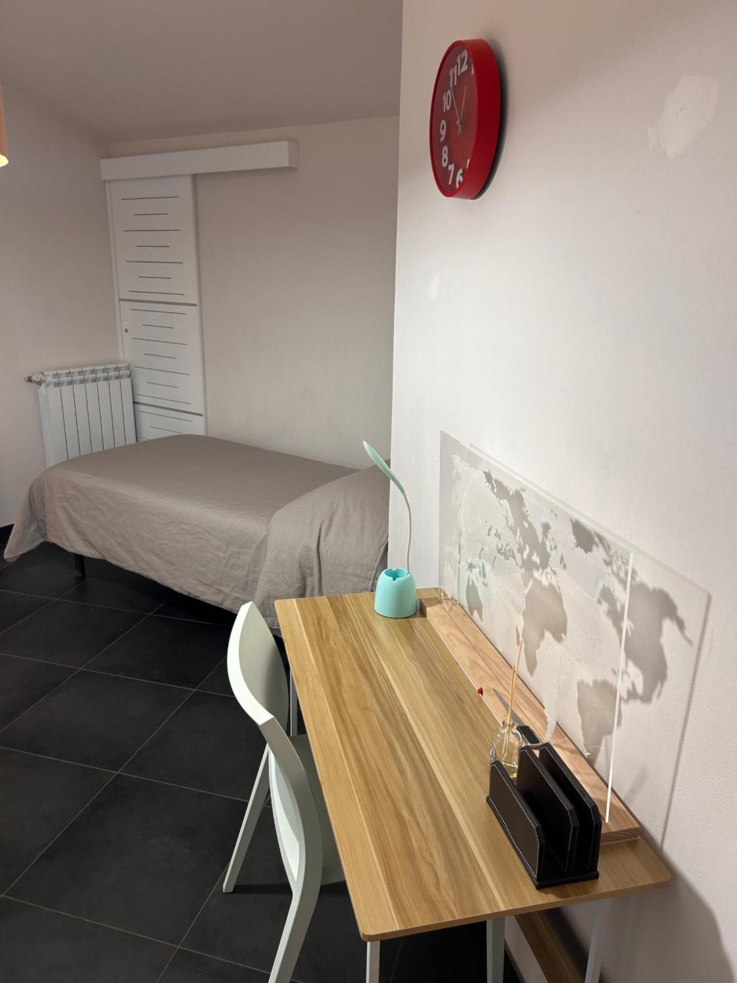 Elegante Appartamento Privato In Palazzo Storico Del XVIII - Pieno Centro Nicosia Esterno foto